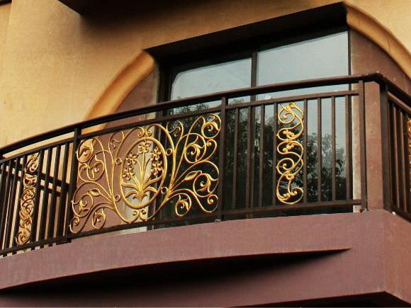 某別墅豪華護(hù)欄完工