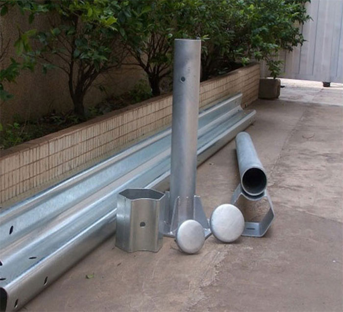 波形護欄結(jié)構(gòu)圖