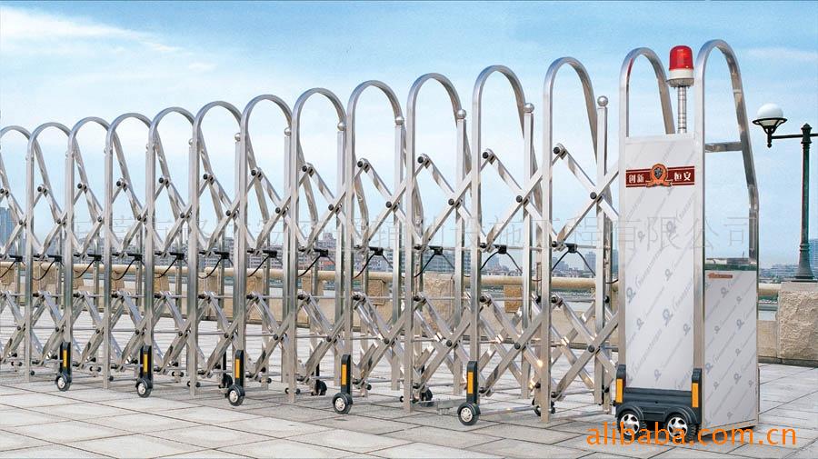 伸縮門小知識伸縮門特點(diǎn)與優(yōu)勢